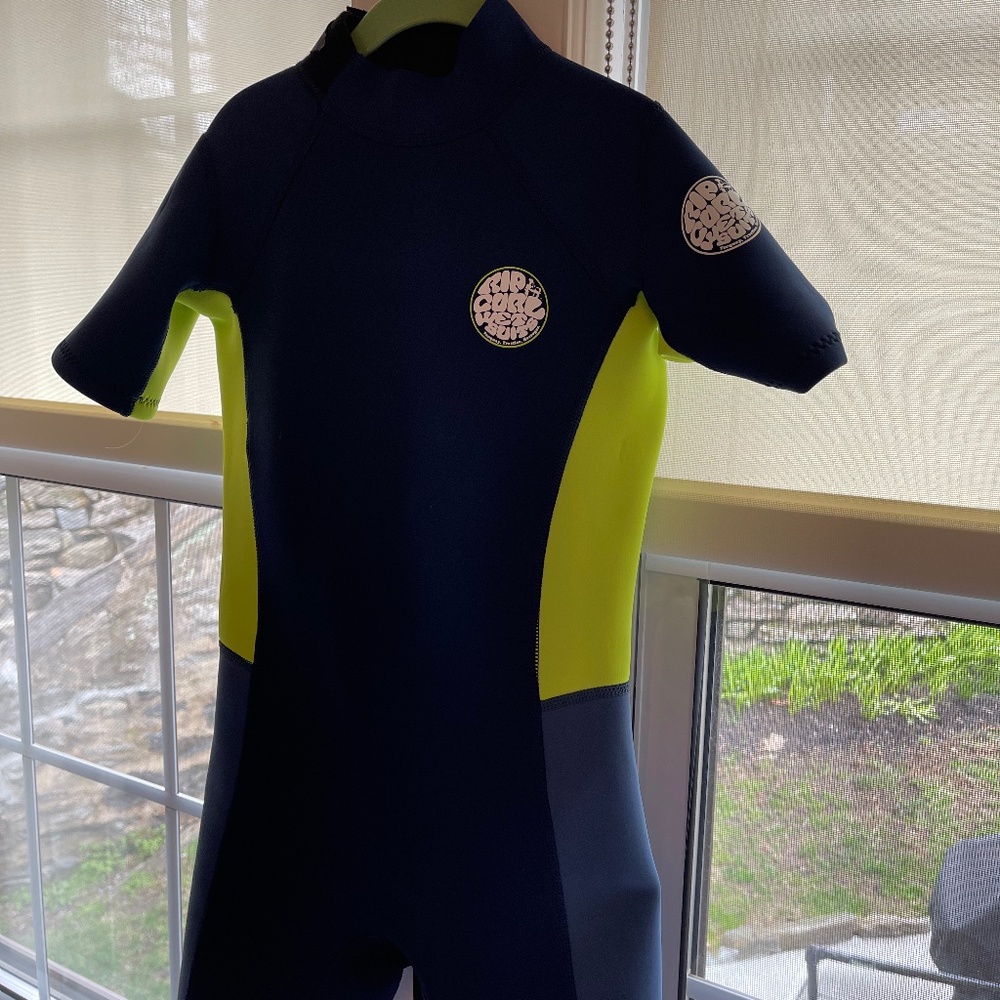 Rip Curl Boys 2mm Dawn Patrol Short Sleeve Spring Wet Suit